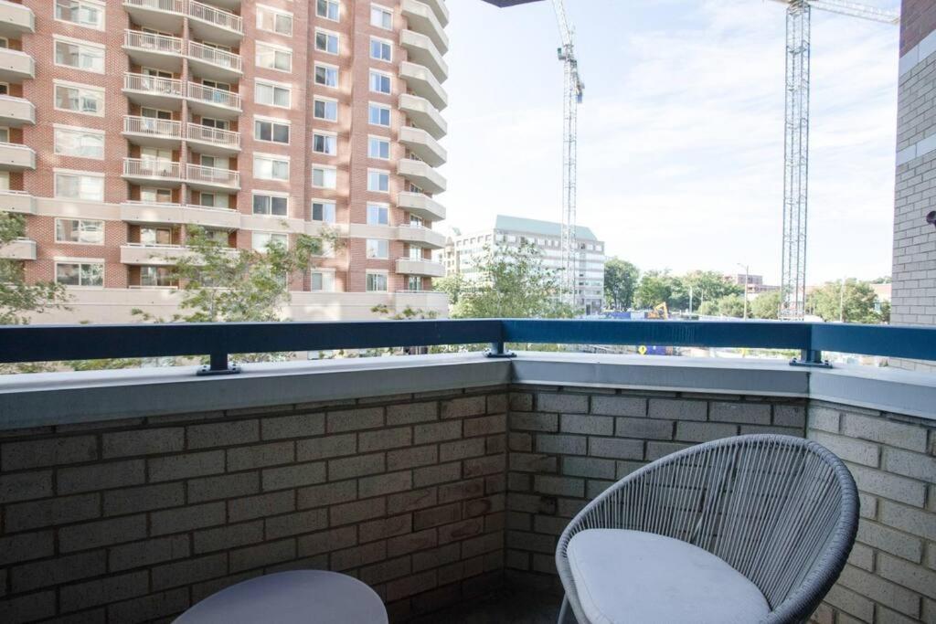 Sensational 1 Bedroom Condo At Ballston Place With Gym Арлингтон Экстерьер фото