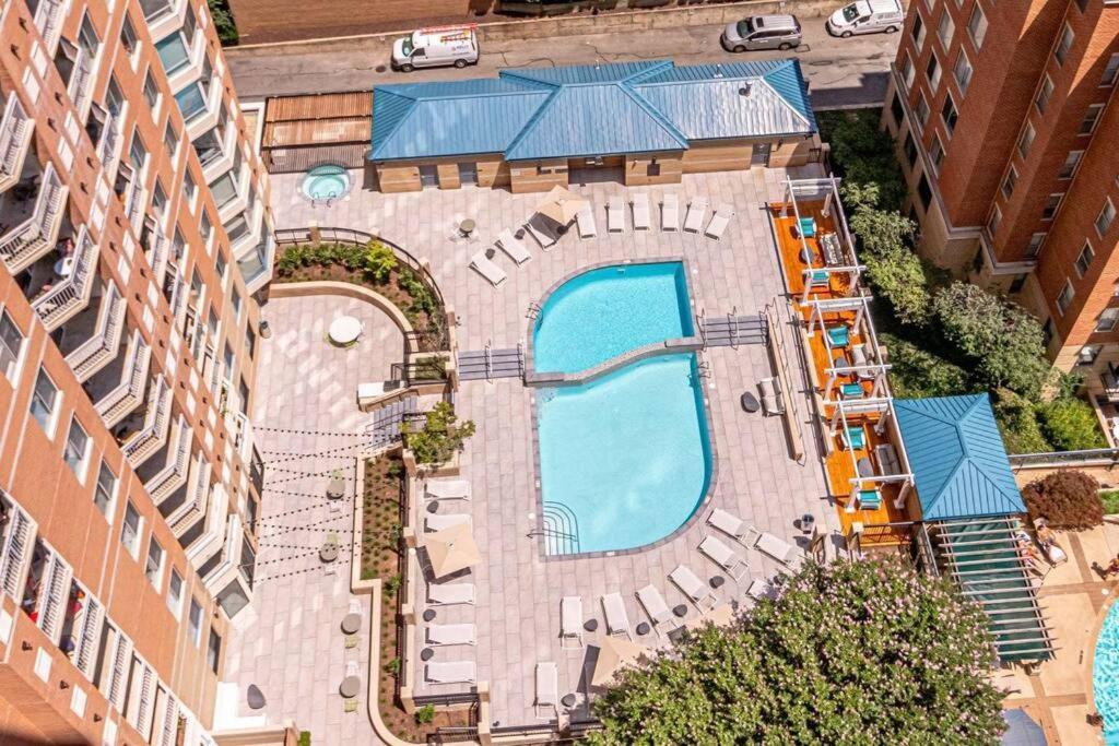 Sensational 1 Bedroom Condo At Ballston Place With Gym Арлингтон Экстерьер фото
