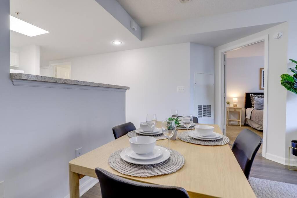 Sensational 1 Bedroom Condo At Ballston Place With Gym Арлингтон Экстерьер фото
